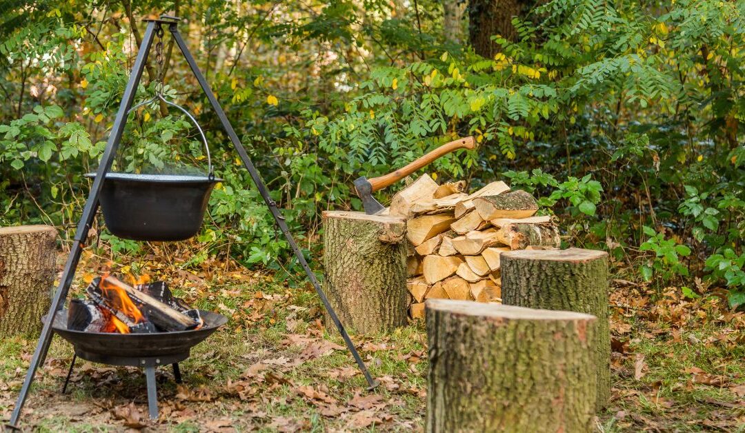 Camp Kitchen Magic: How to Build the Perfect Outdoor Cooking Setup